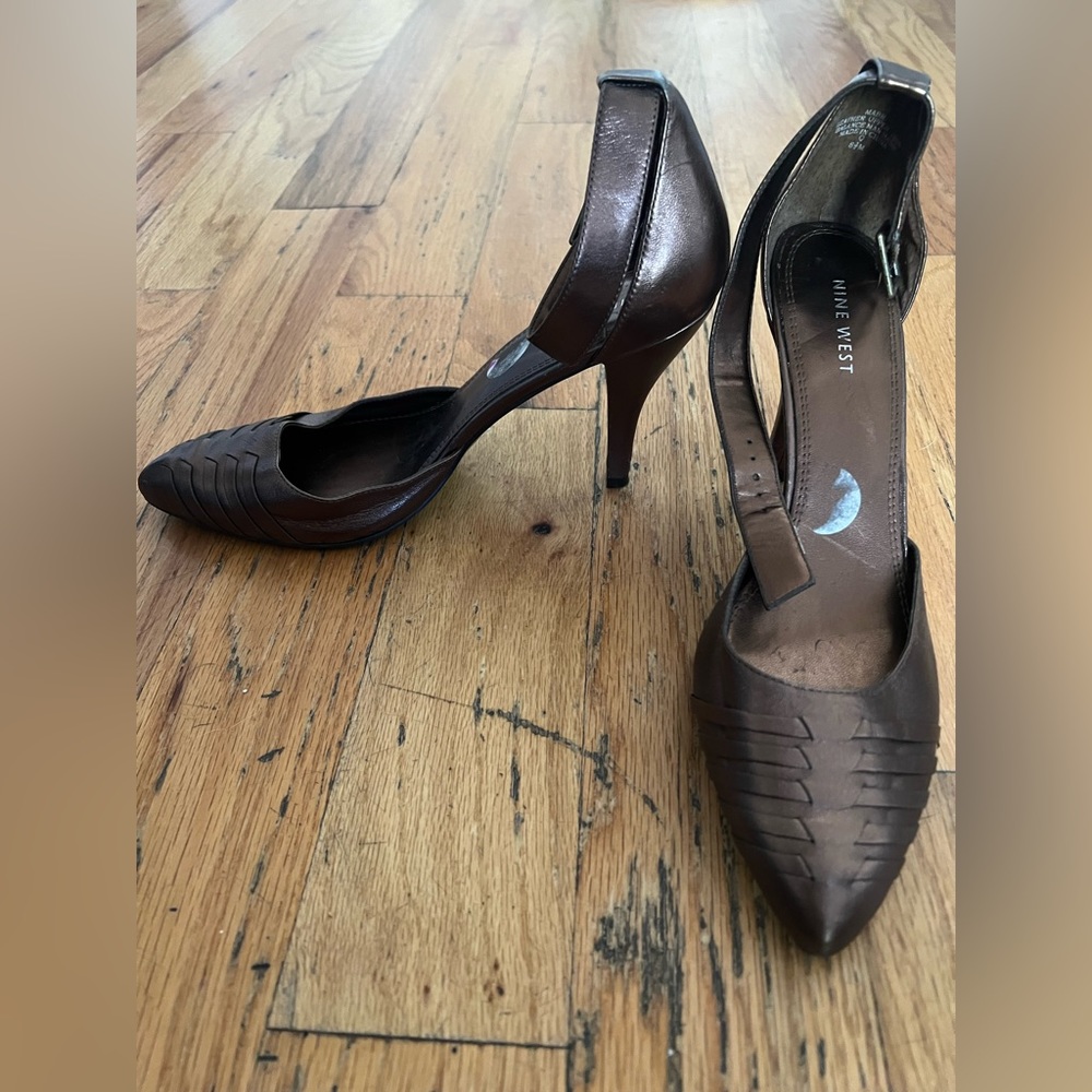Nine West Gold Heels